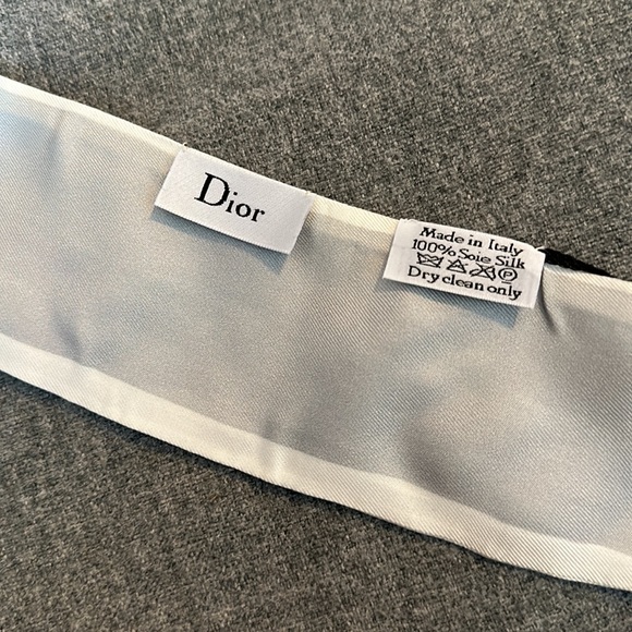 NWT Dior ABCDior “L” Mitzah Scarf - Picture 4 of 4